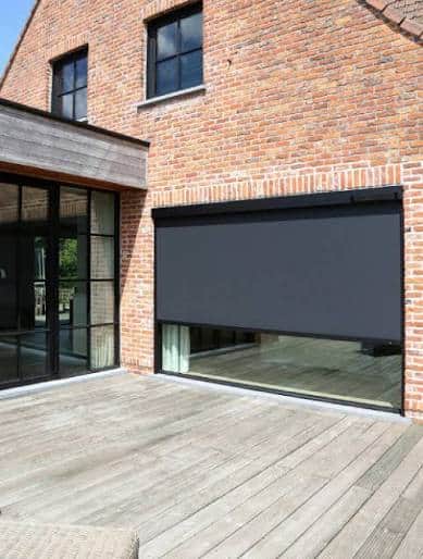 grote-zip-screen-zonwering-terras-raam